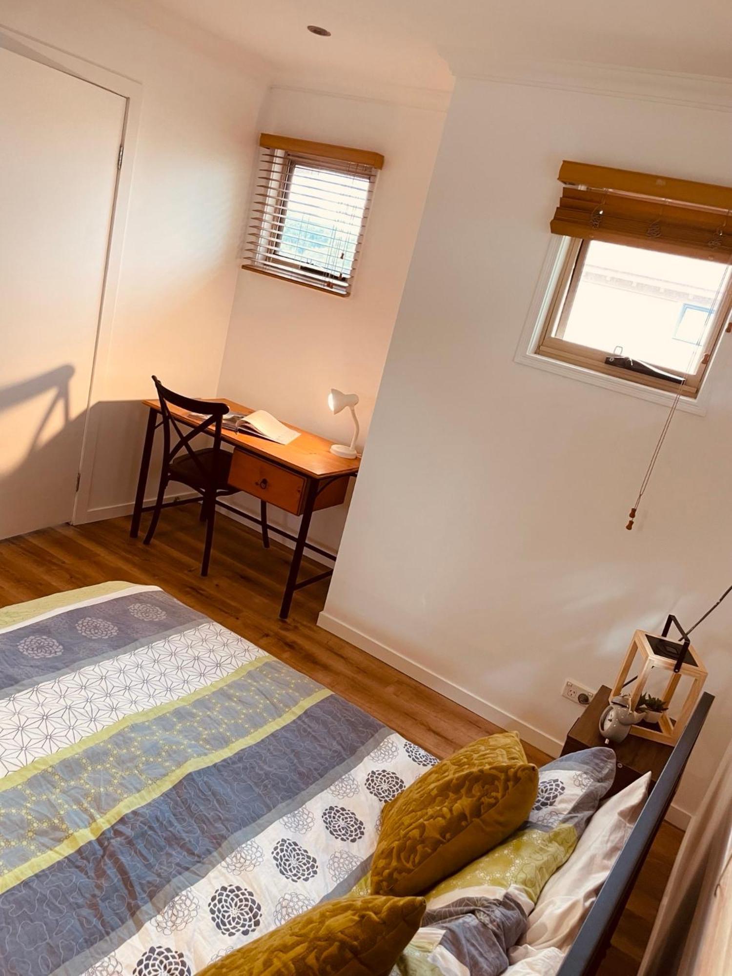Guest house Easy Next To Bond